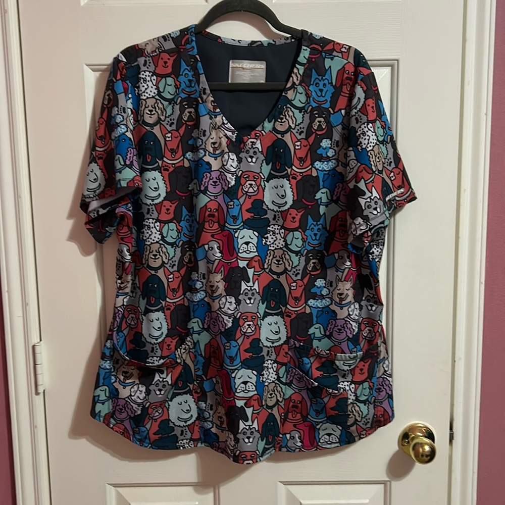 Skechers scrub top size 2 XL